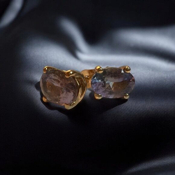 14k Gold- Alexandrite Tanzanite -1.8cttw- Natural Color Changing -Stud Earrings - Picture 5 of 16